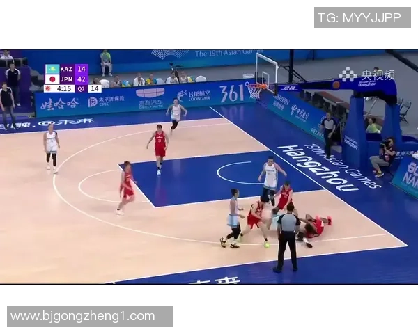 杭州篮球队在联合会杯中的团队协作表现分析与点评