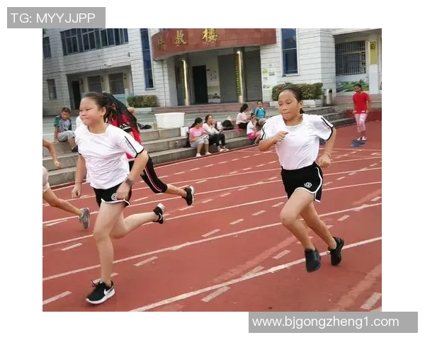 周静专访：从绿茵场到人生舞台的足球旅程回顾与展望